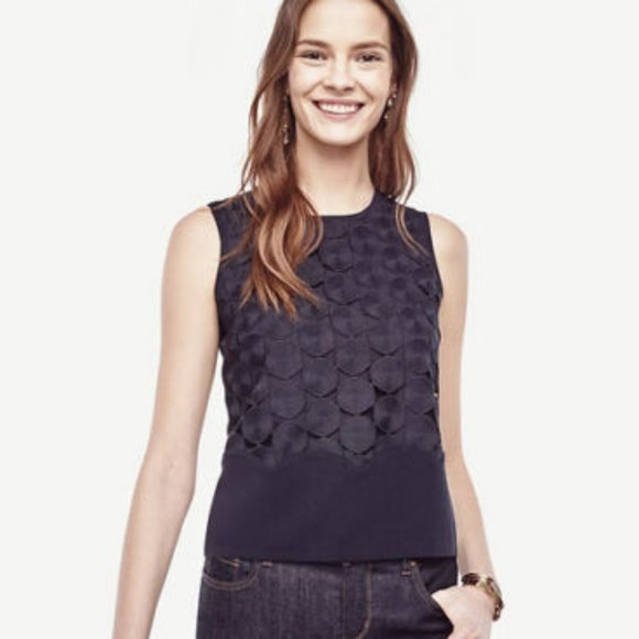 Ann Taylor SP Navy Circle Lace Shell $98 - Picture 2 of 4